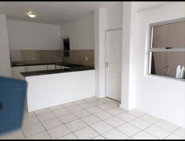 2 BEDROOM PROPERTY TO RENT IN THORNTON